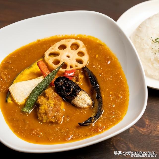 太夸张！日本人竟然吃蟑螂和蟋蟀制作的食物